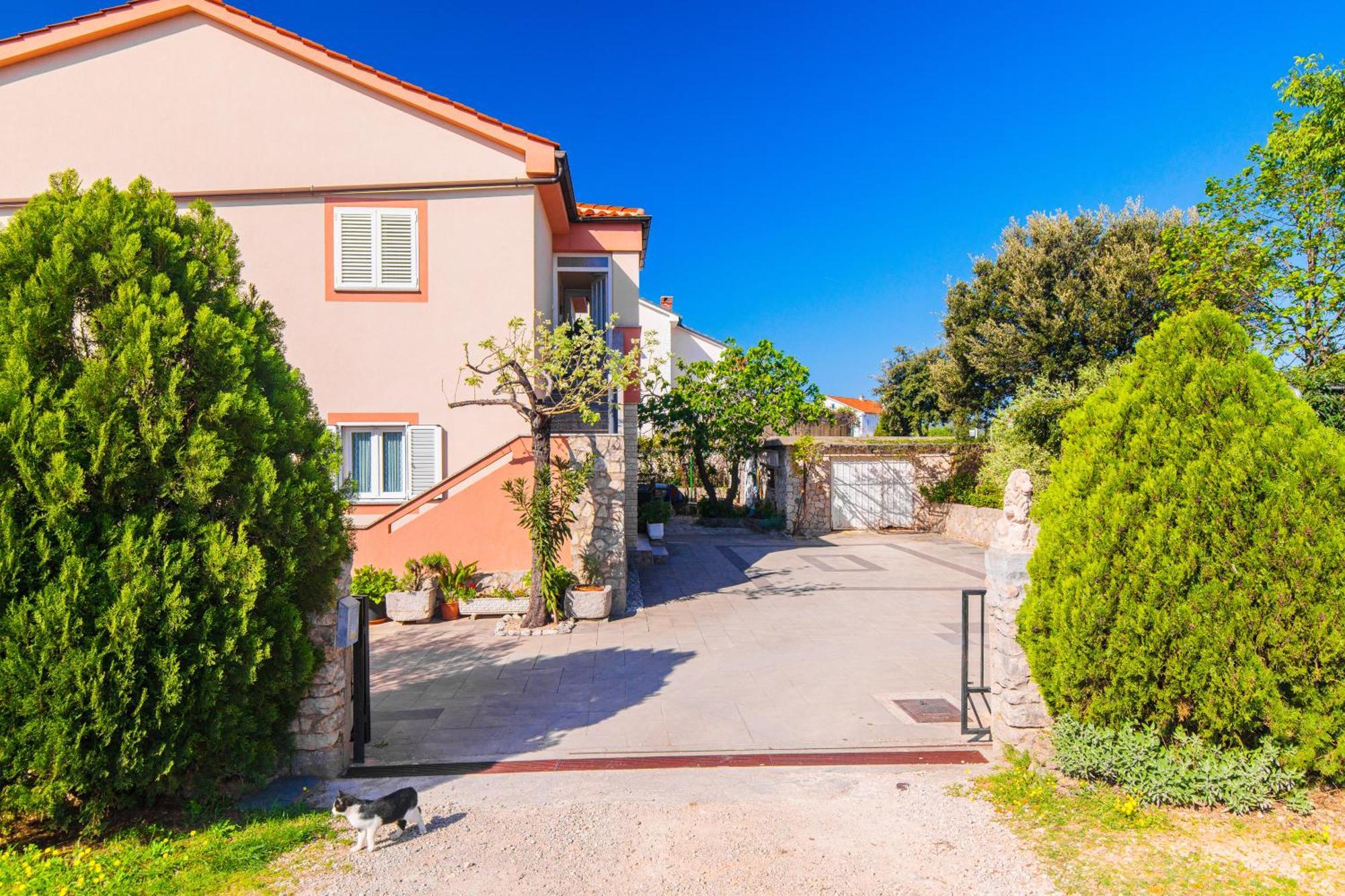 Apartment Todor Krk Town Exterior foto